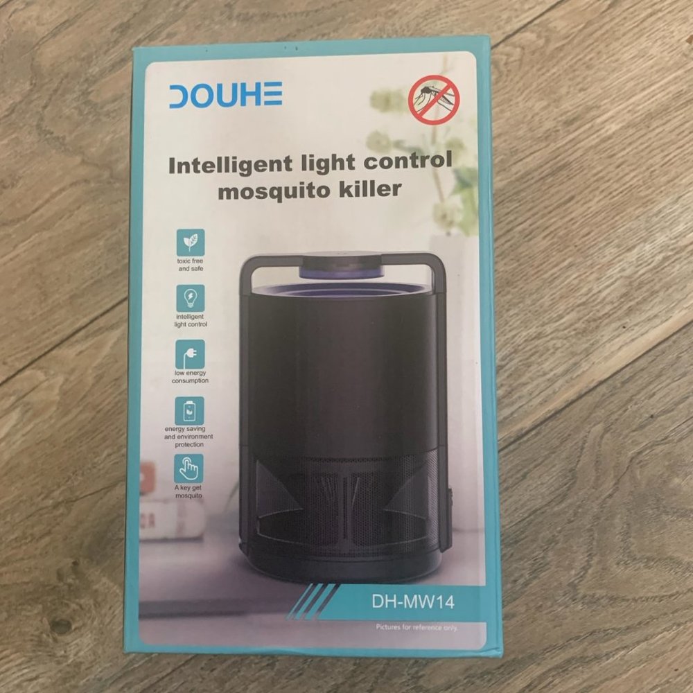 NWT INTELLIGENT LIGHT‎ CONTROL MOSQUITO/BUG KILLER